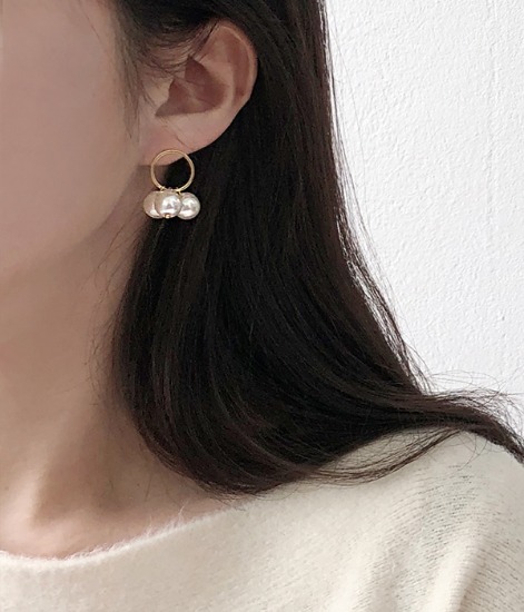 lala pearl earring