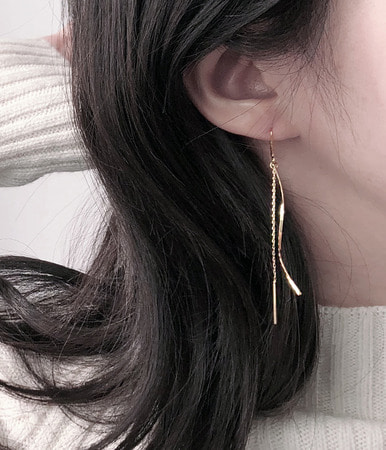 weekly earring