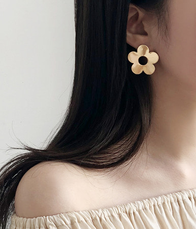 flower flat earring