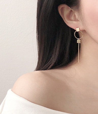 [sale] quad bar earring *교환/반품 불가