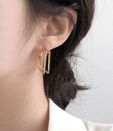 square x2 earring