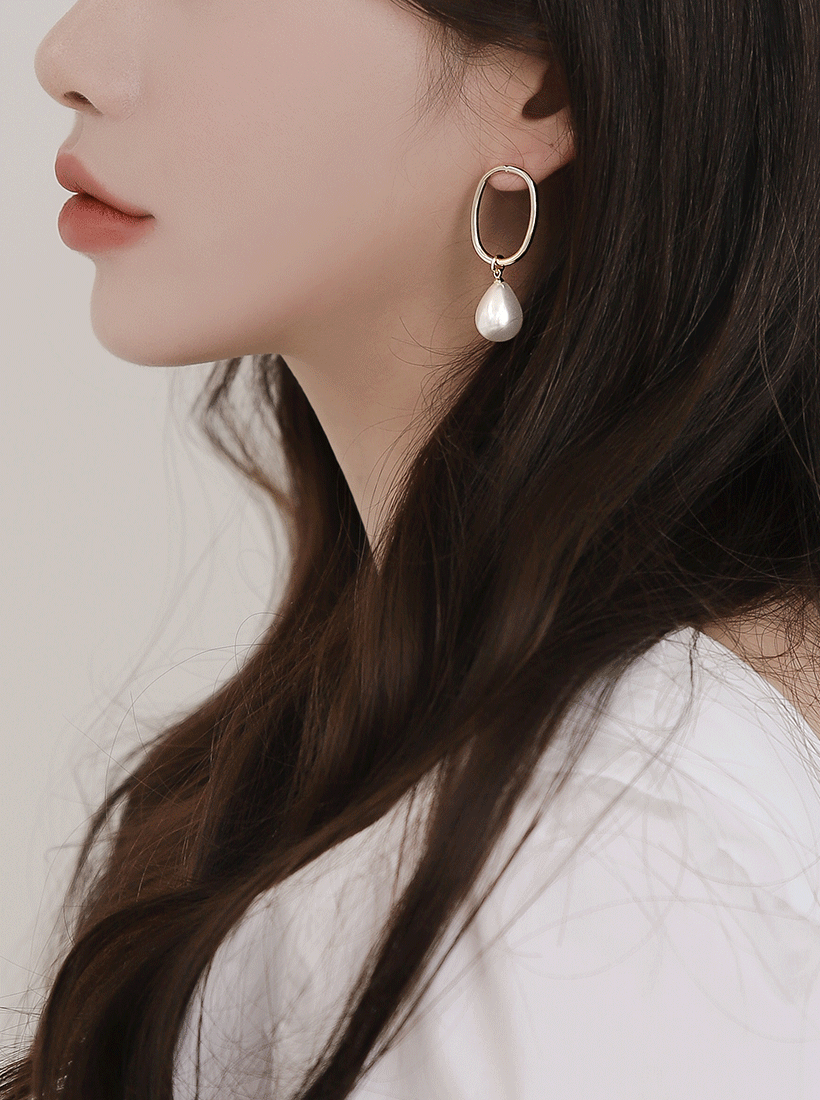 souffle pearl earring