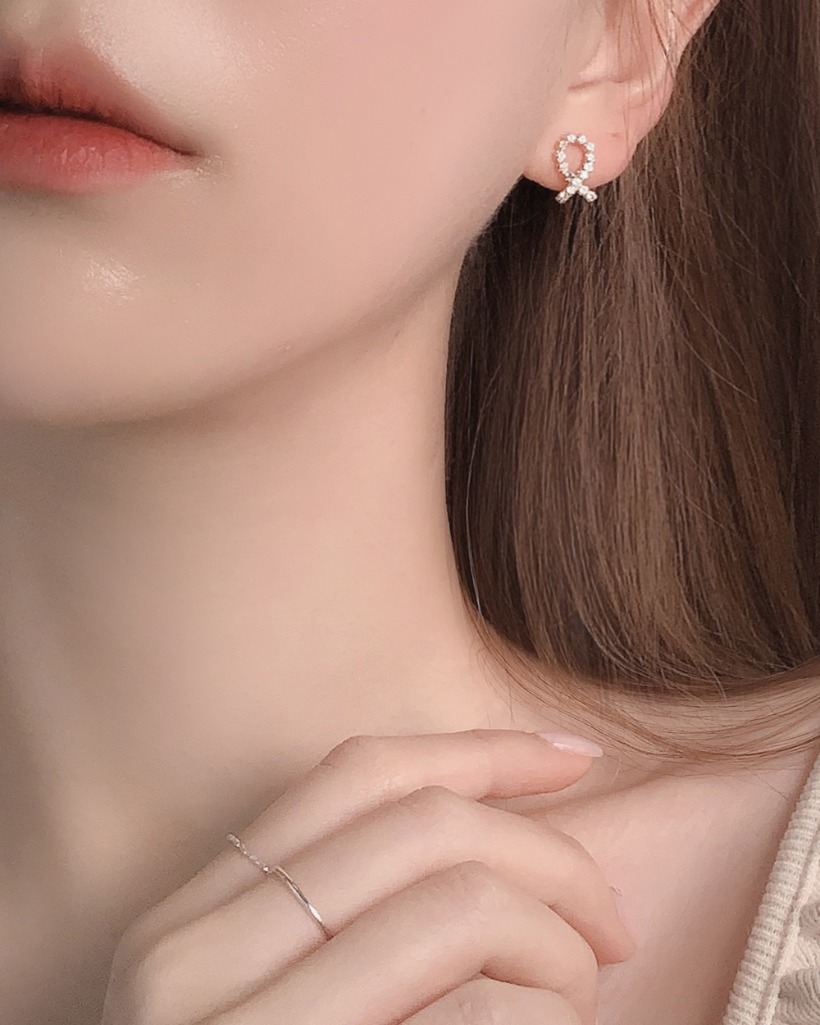 bbon cubic earring