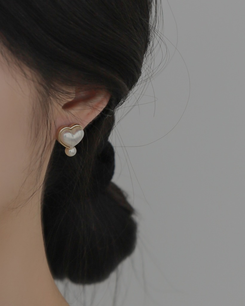 to heart pearl earring