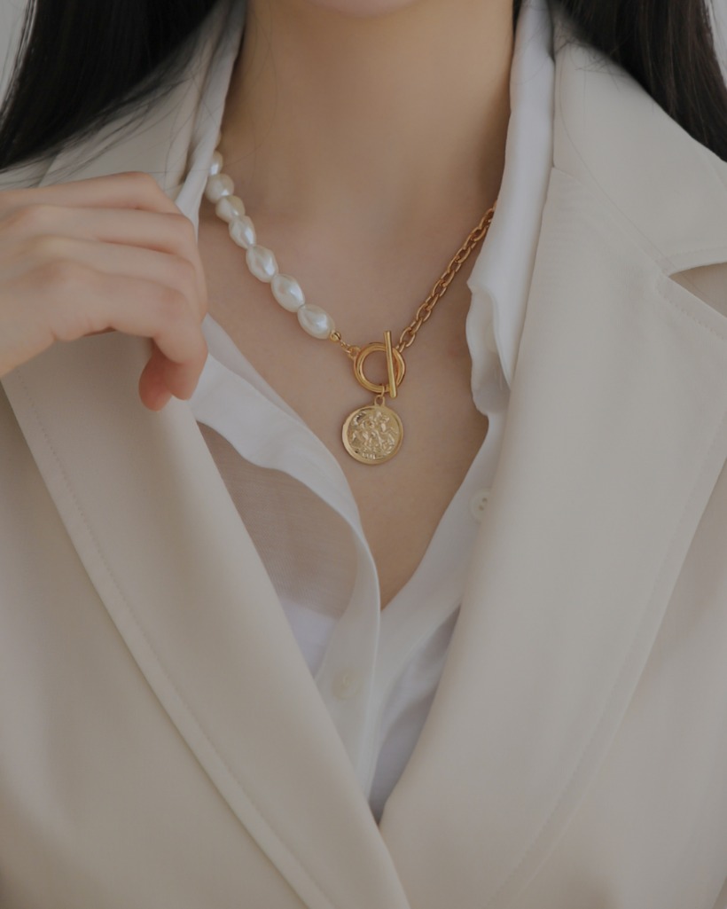 coin half pearl necklace
